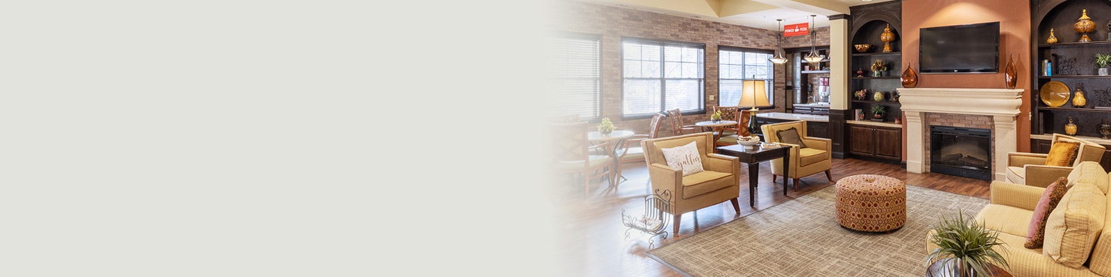 Soft seating in the common lobby area at Lakewood Post Acute